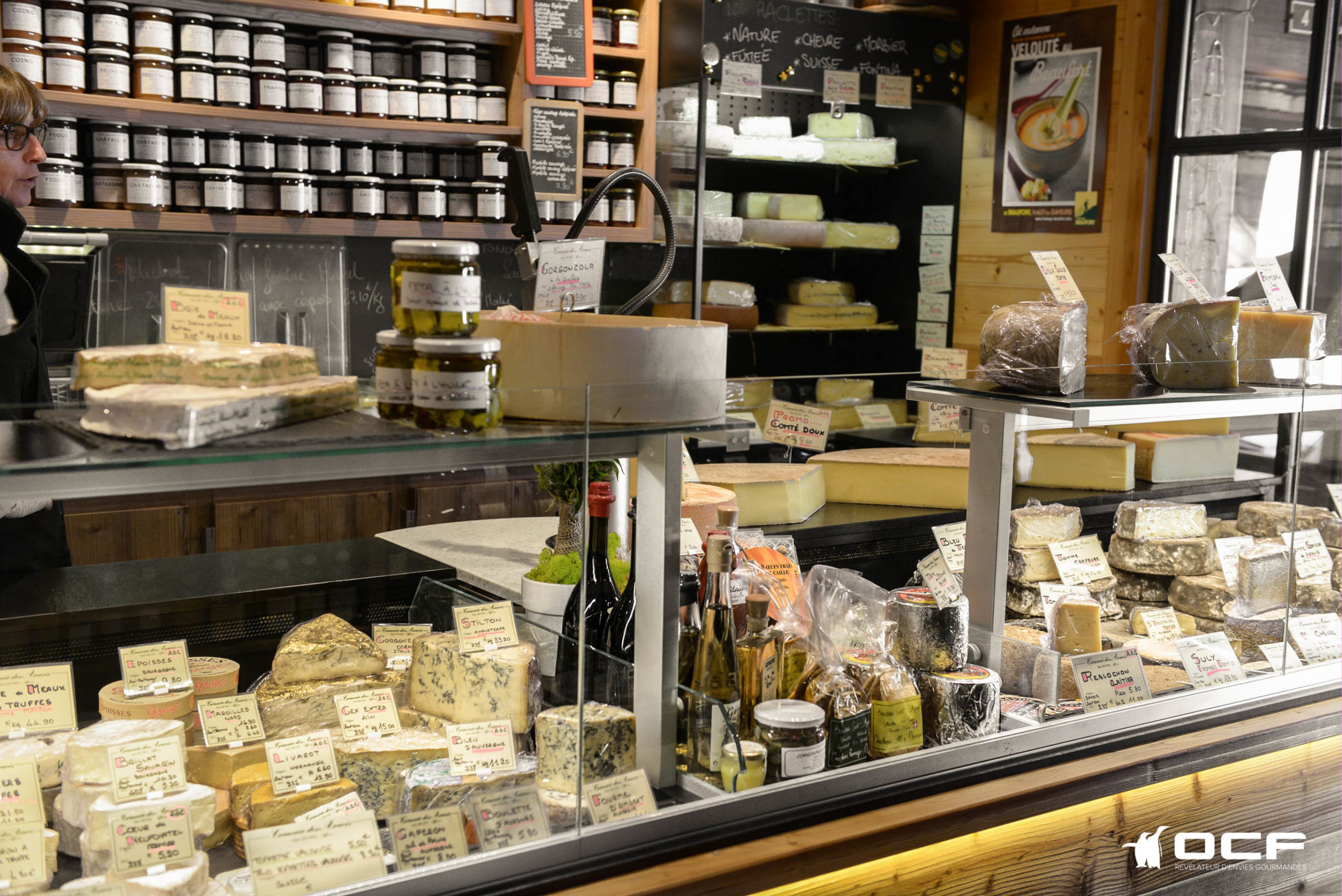 CREMERIE DES ARAVIS - LA CLUSAZ (74) - Vitrine réfrigérée OCF