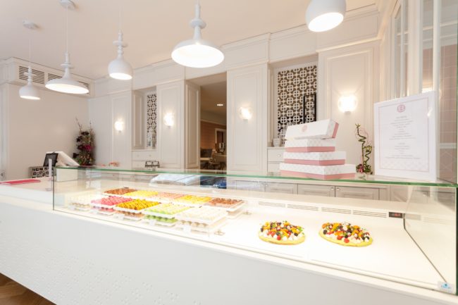 macarons-et-inspirations-vitrine-refrigeree-ocf